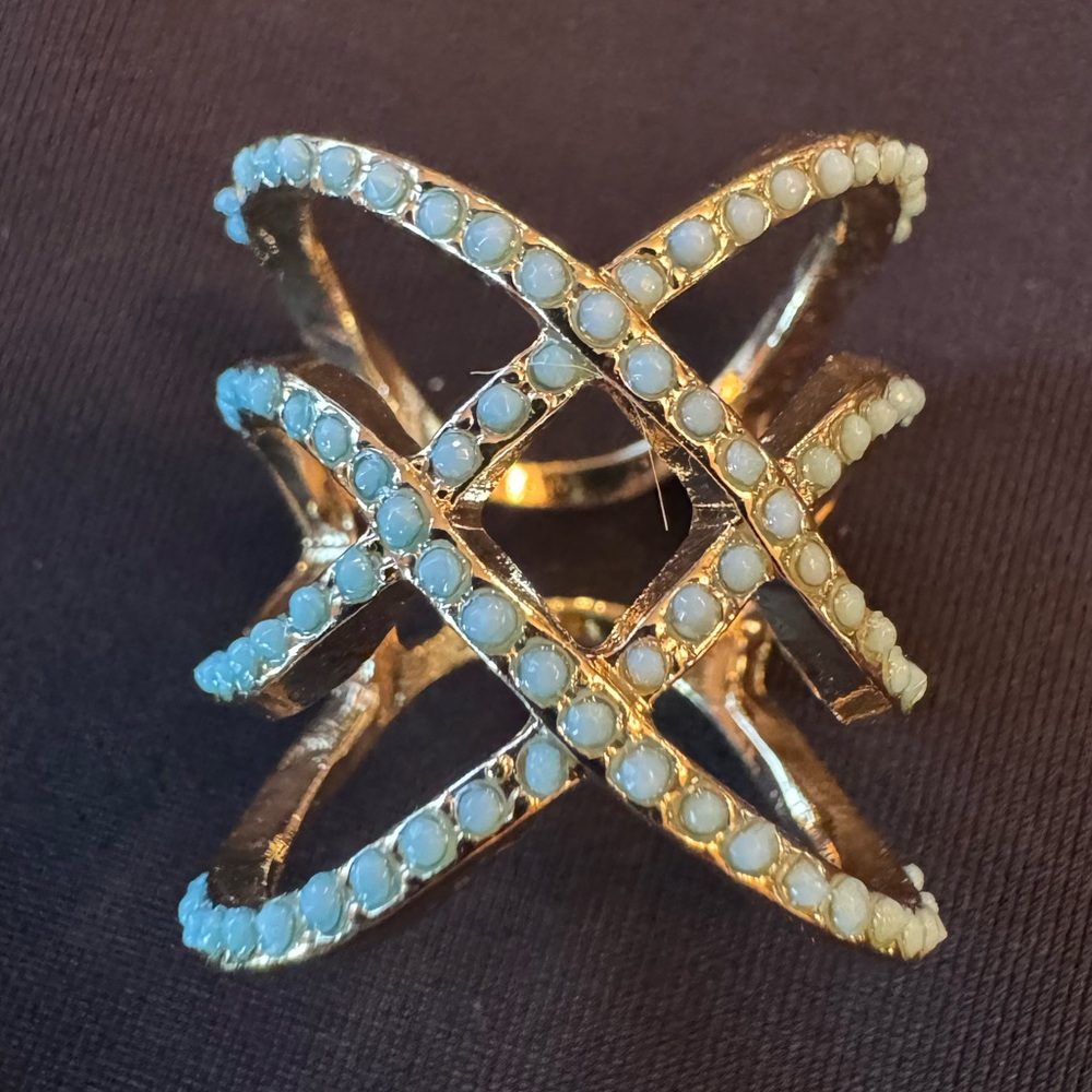 Women's Crisscross Ring